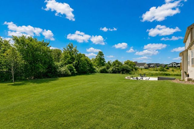 5932 S Quarry Park COURT, New Berlin, WI 53146