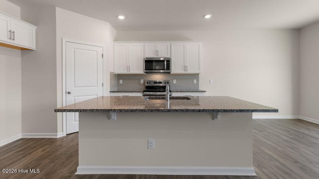 1097 Aviator Lane, Ayden, NC 28513
