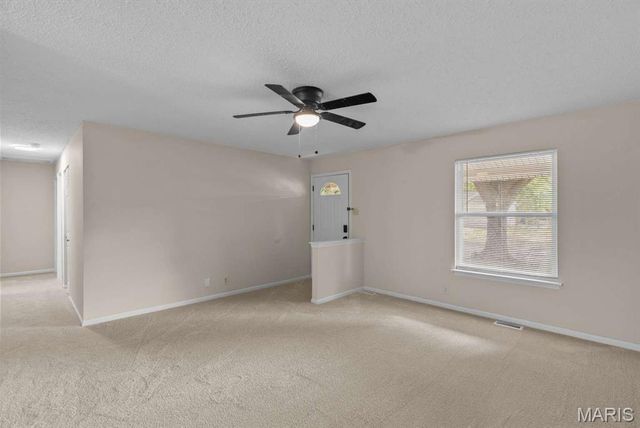 2007 Hungerford Drive, Florissant, MO 63031