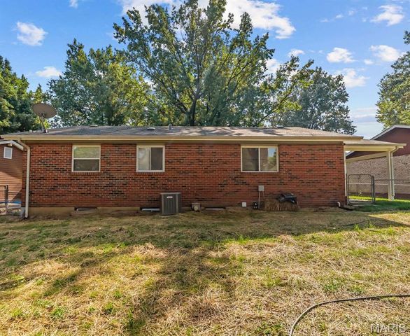2007 Hungerford Drive, Florissant, MO 63031