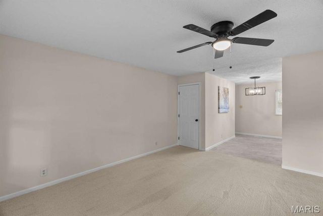 2007 Hungerford Drive, Florissant, MO 63031