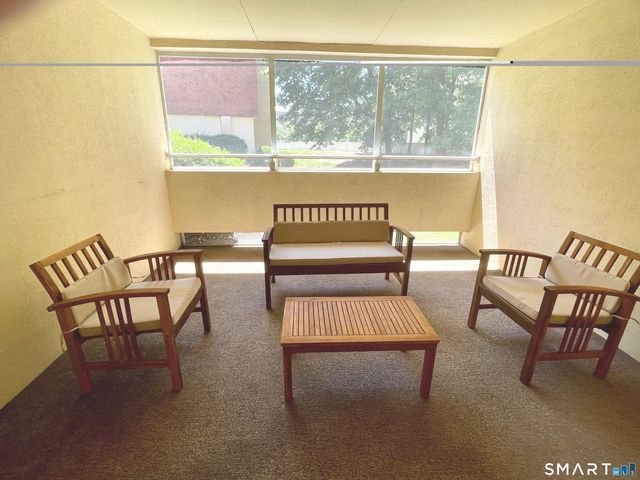 75 Washington Avenue 3-103, Hamden, CT 06518