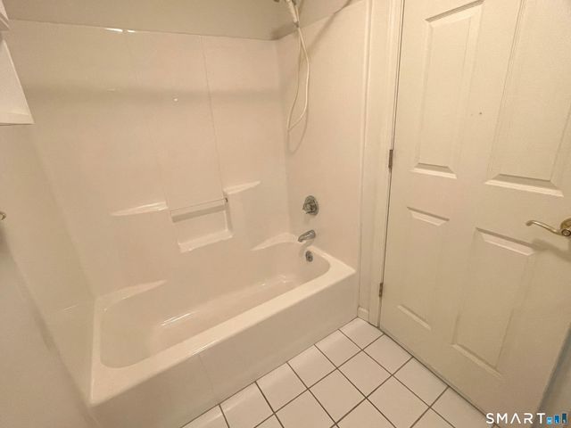 75 Washington Avenue 3-103, Hamden, CT 06518