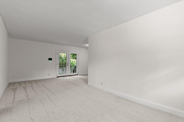 5 E Wotring Street, Rossville, GA 30741