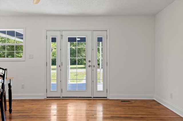 5 E Wotring Street, Rossville, GA 30741