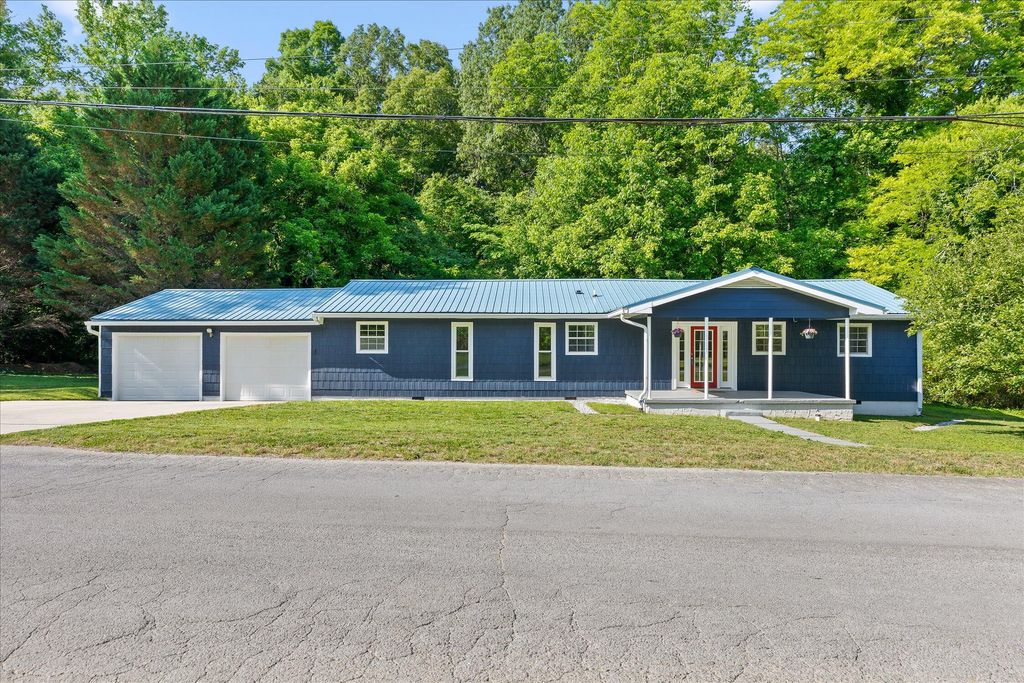 5 E Wotring Street, Rossville, GA 30741