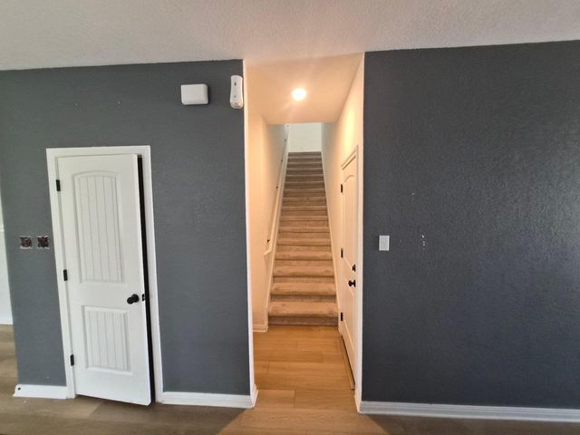 116 Lyrebird LN, Hutto, TX 78634