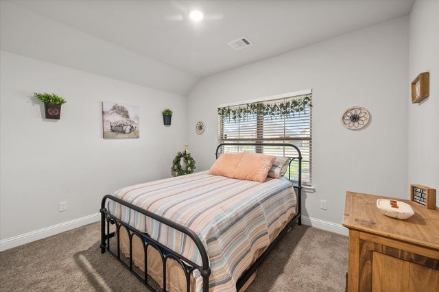 103 Randal Row, Corsicana, TX 75110