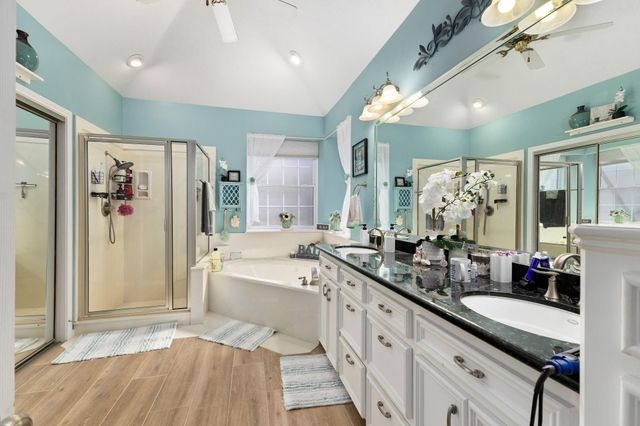 1907 Emerald Court, Houston, TX 77094