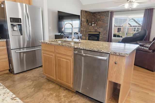 4700 SHALE OAKS AVE, Columbia, MO 65203