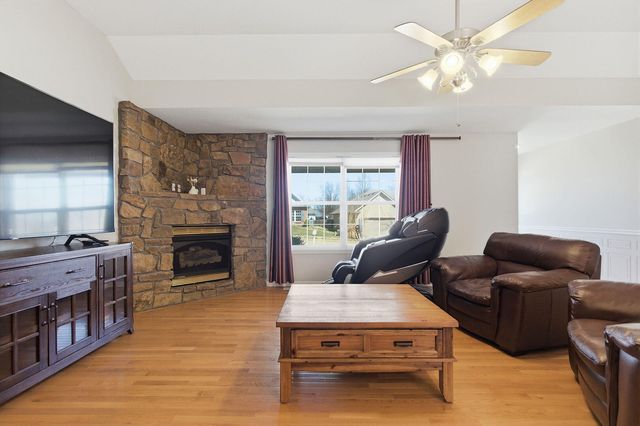 4700 SHALE OAKS AVE, Columbia, MO 65203