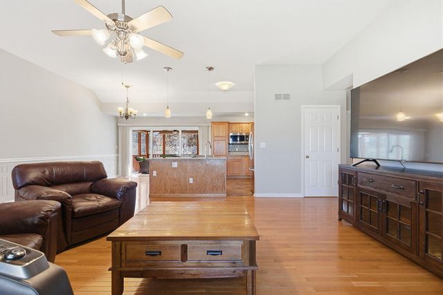 4700 SHALE OAKS AVE, Columbia, MO 65203