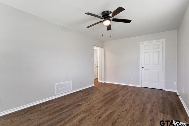 18112 CR 2142, Troup, TX 75789