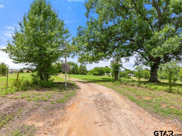 18112 CR 2142, Troup, TX 75789