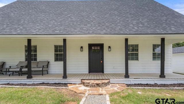 18112 CR 2142, Troup, TX 75789