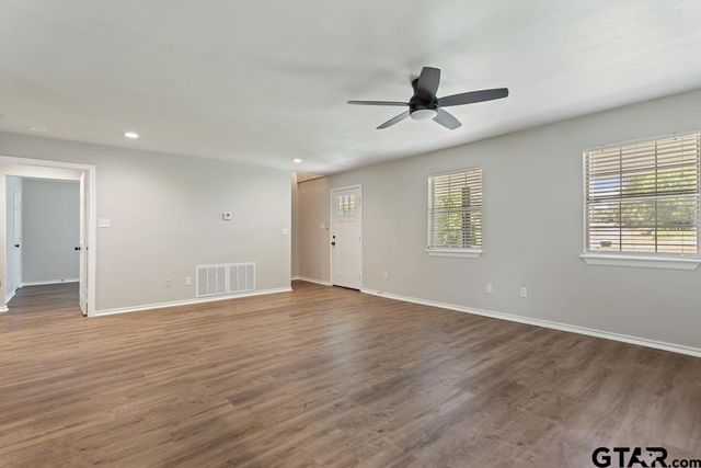 18112 CR 2142, Troup, TX 75789