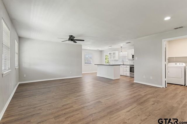 18112 CR 2142, Troup, TX 75789