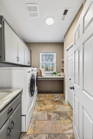 1005 Moonstone Ct, Richland, WA 99352