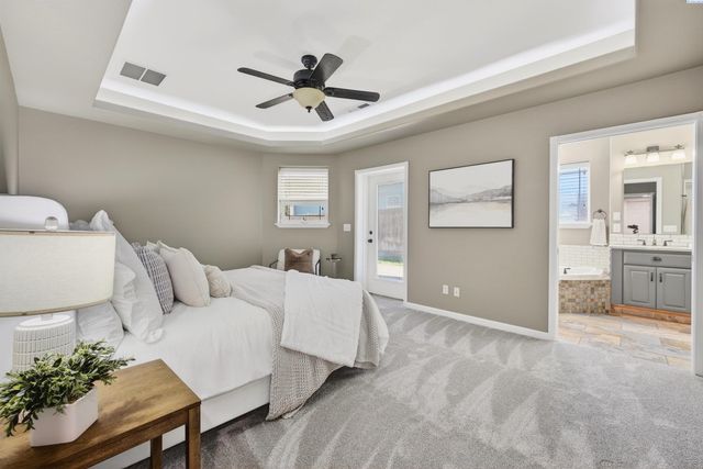 1005 Moonstone Ct, Richland, WA 99352