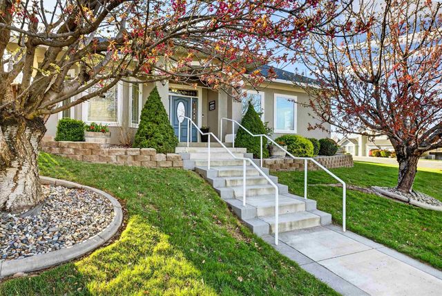 1005 Moonstone Ct, Richland, WA 99352