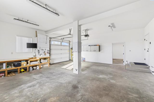 1005 Moonstone Ct, Richland, WA 99352