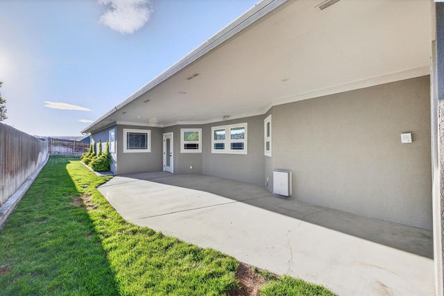 1005 Moonstone Ct, Richland, WA 99352