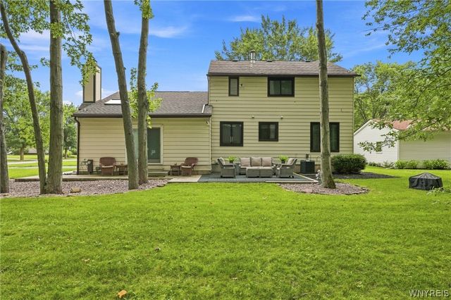 85 Moorgate Court, Amherst, NY 14051