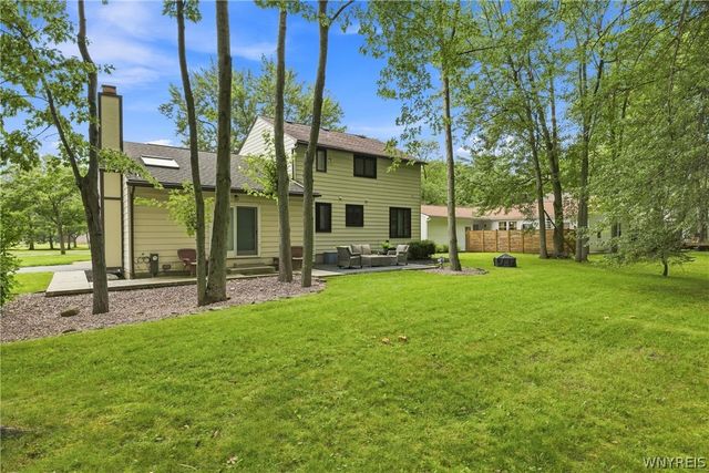 85 Moorgate Court, Amherst, NY 14051