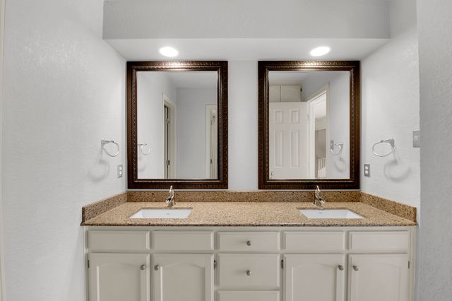 6800 Riverridge Road, Fort Worth, TX 76116