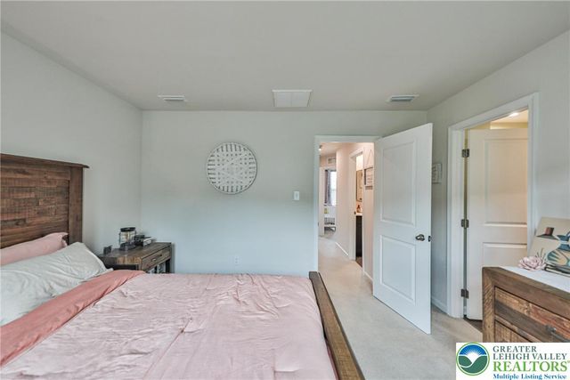 543 Delta Road, Allen Twp, PA 18067