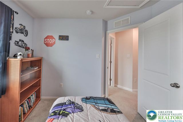 543 Delta Road, Allen Twp, PA 18067