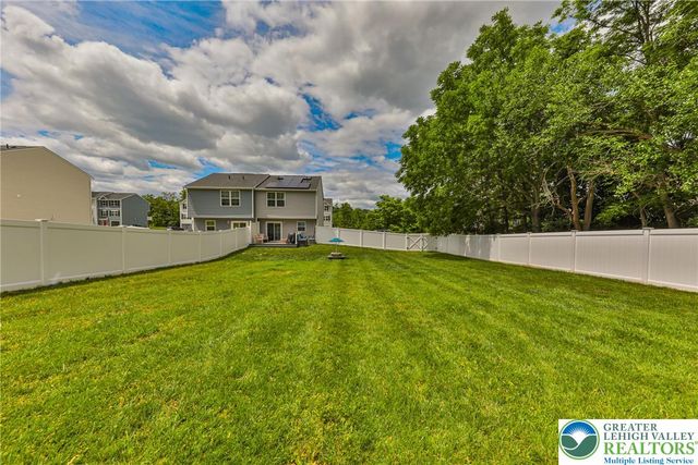 543 Delta Road, Allen Twp, PA 18067