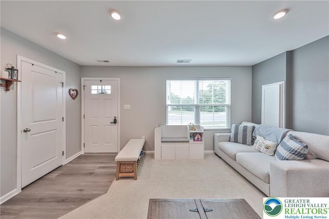 543 Delta Road, Allen Twp, PA 18067