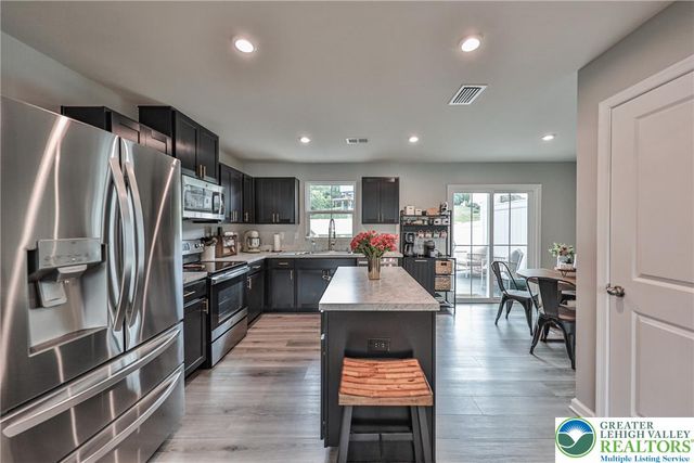 543 Delta Road, Allen Twp, PA 18067