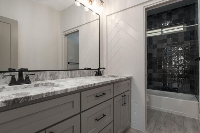 11139 Golden Eagle Ave, Salado, TX 76571