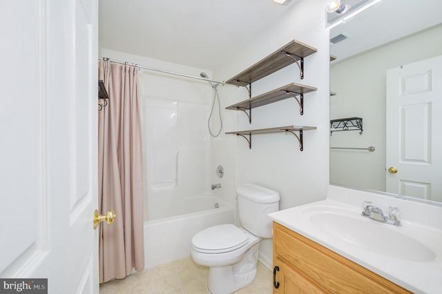 166 NEMACOLIN TRL, Hedgesville, WV 25427