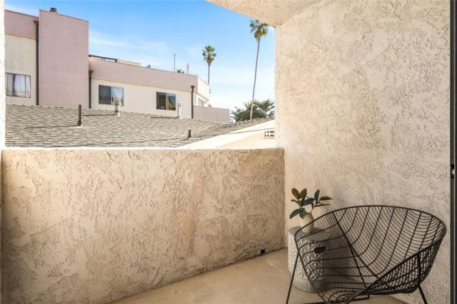 1021 12th Street 102, Santa Monica, CA 90403