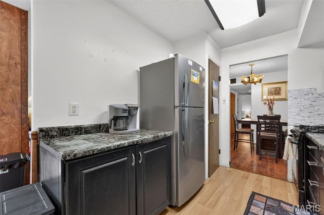11151 Whispering Oaks Drive, St Louis, MO 63136