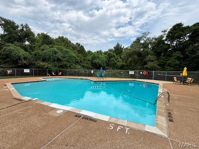 11151 Whispering Oaks Drive, St Louis, MO 63136