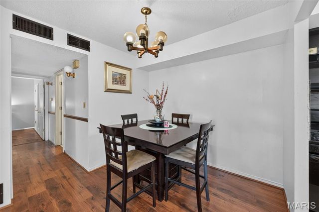 11151 Whispering Oaks Drive, St Louis, MO 63136