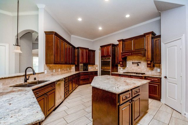 1821 Lily Meadows Drive, Conroe, TX 77304