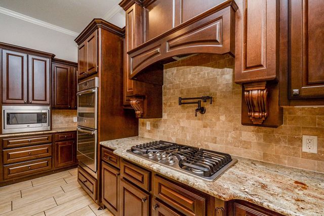 1821 Lily Meadows Drive, Conroe, TX 77304