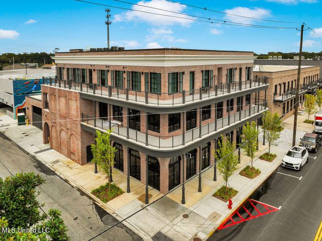 1515 Government Street, A304, Ocean Springs, MS 39564