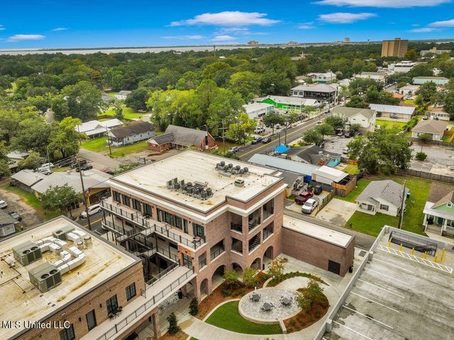 1515 Government Street, A304, Ocean Springs, MS 39564