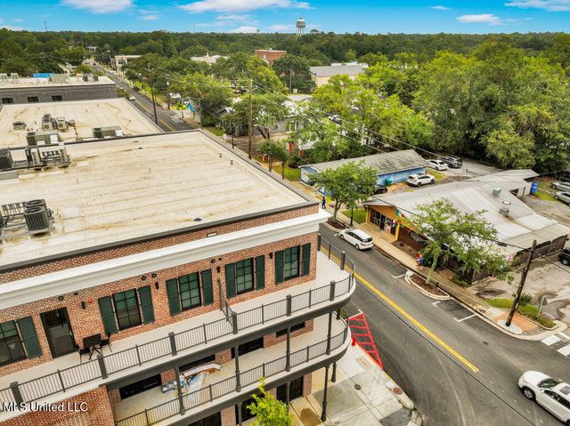 1515 Government Street, A304, Ocean Springs, MS 39564