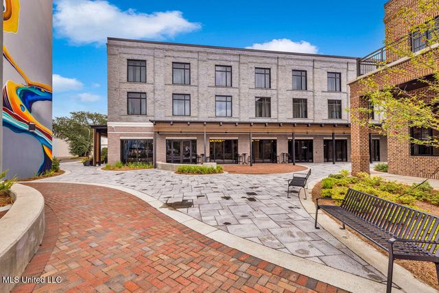 1515 Government Street, A304, Ocean Springs, MS 39564