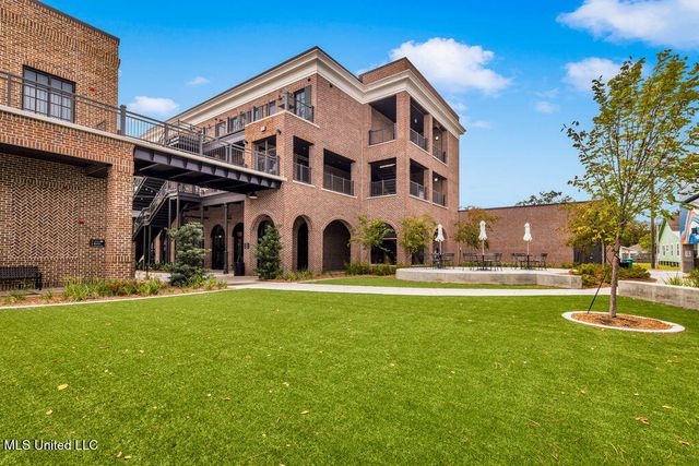 1515 Government Street, A304, Ocean Springs, MS 39564