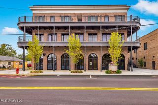 1515 Government Street, A304, Ocean Springs, MS 39564