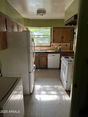 1461 E MCLELLAN Boulevard, Phoenix, AZ 85014