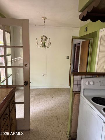 1461 E MCLELLAN Boulevard, Phoenix, AZ 85014